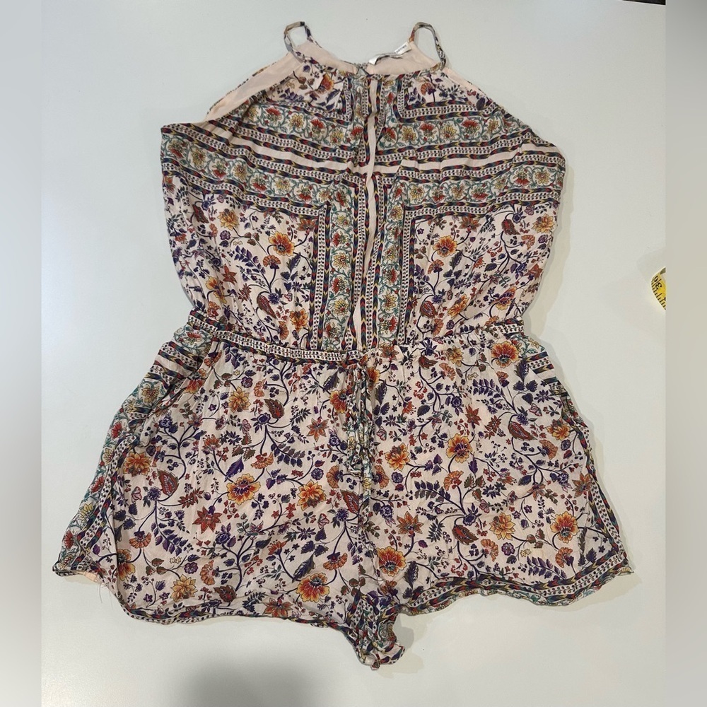 Lavender Brown Floral Patterned Sleeveless Romper Size medium